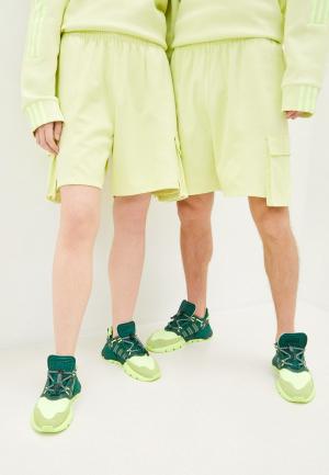 Шорты спортивные adidas Originals. Цвет: желтый