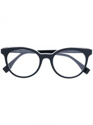 Очки в оправе округлой формы Fendi Eyewear. Цвет: чёрный