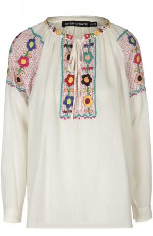 Блуза с контрастной вышивкой и круглым вырезом Antik Batik. Цвет: белый