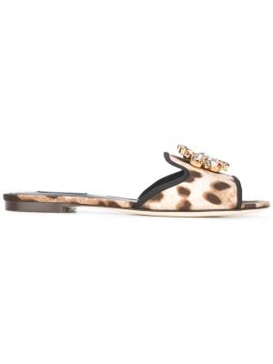 Декорированные сандалии на плоской подошве Dolce & Gabbana. Цвет: телесный