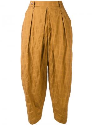 Штаны-шаровары Issey Miyake. Цвет: коричневый