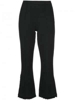 Укороченные брюки с оборками снизу Cinq A Sept. Цвет: чёрный