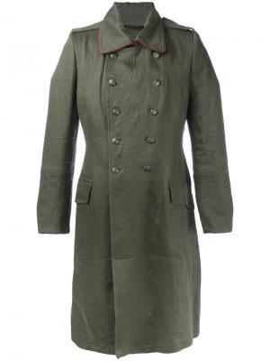 Двубортное пальто в стиле милитари Ann Demeulemeester. Цвет: зелёный
