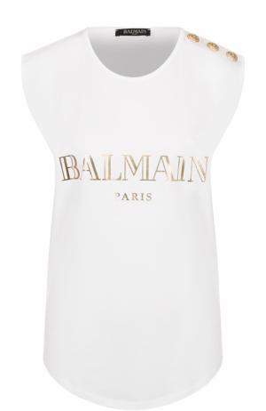 Топ без рукавов с металлизированным логотипом бренда Balmain. Цвет: белый