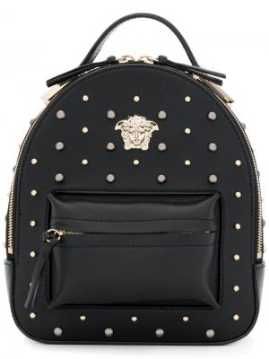 Рюкзак с бляшкой головой Медузы и заклепками Versace. Цвет: чёрный