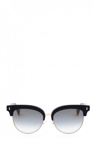 Солнцезащитные очки Fendi. Цвет: черный