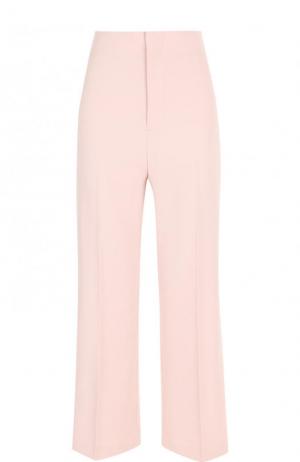 Укороченные расклешенные брюки со стрелками Alice + Olivia. Цвет: светло-розовый
