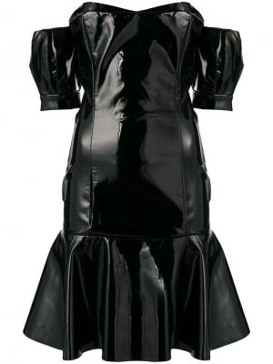 Платье с открытыми плечами лакированным эффектом Cristina Savulescu. Цвет: чёрный