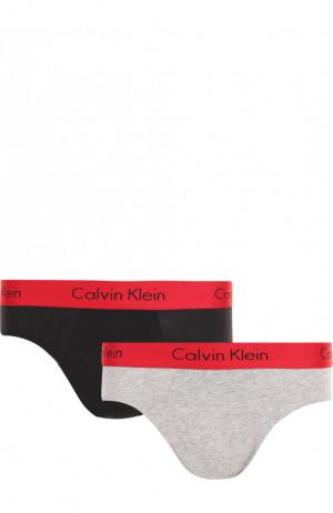 Комплект из двух хлопковых брифов с широкой резинкой Calvin Klein Underwear. Цвет: разноцветный