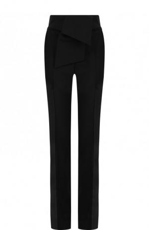 Однотонные брюки из смеси шерсти и  шелка с поясом Valentino. Цвет: черный