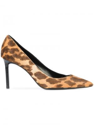 Леопардовые туфли Anja Saint Laurent. Цвет: коричневый