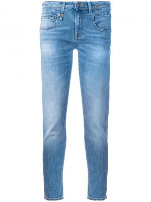 Укороченные джинсы скинни R13. Цвет: синий