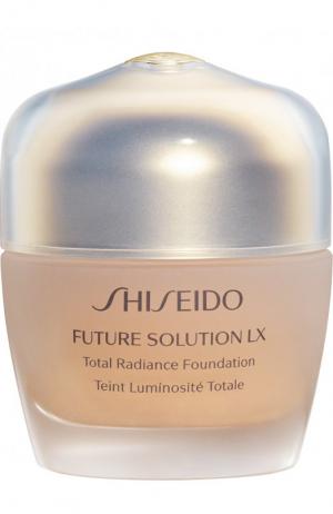 Тональное средство Future Solution Lx, оттенок Golden 3 Shiseido. Цвет: бесцветный