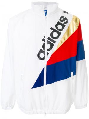 Спортивная куртка Tribe Adidas. Цвет: белый